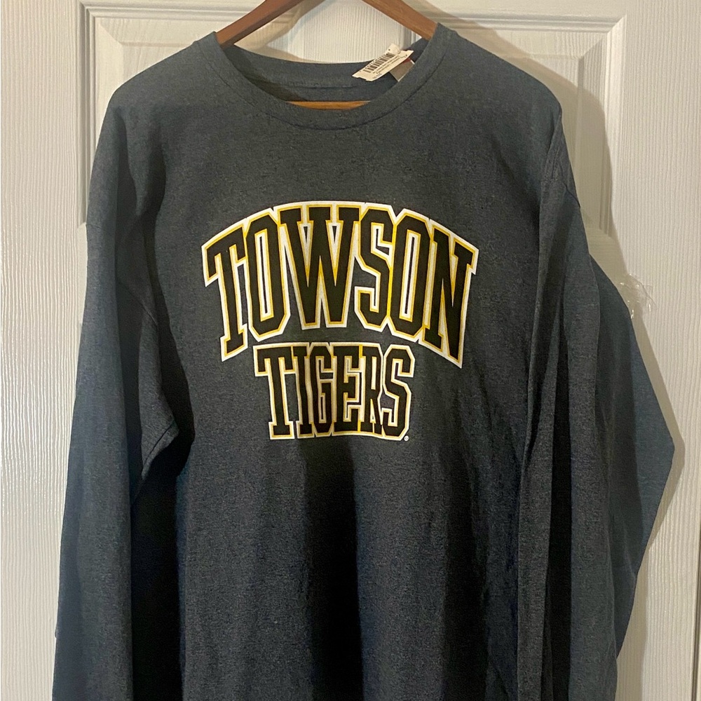 NWT Towson University Tigers XL Long Sleeve Crewneck Shirt Gray  Towson State